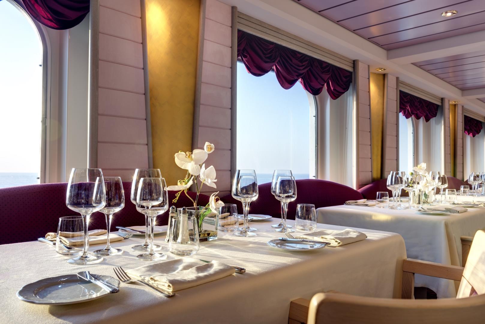 MSC Opera, L'Approdo Restaurant